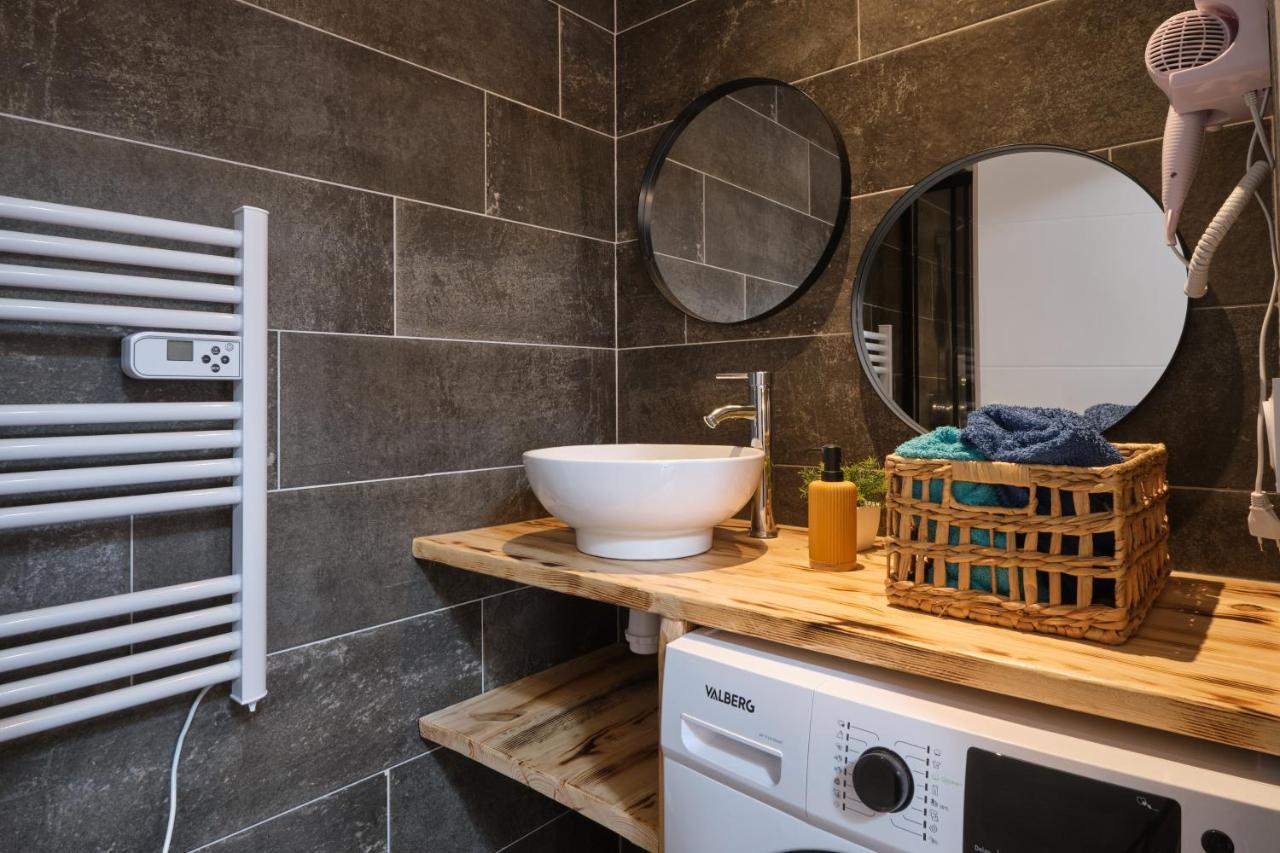 Place Carnot - Studio Tout Equipe Avec Jacuzzi Proche Toutes Commodites قرقشونه المظهر الخارجي الصورة