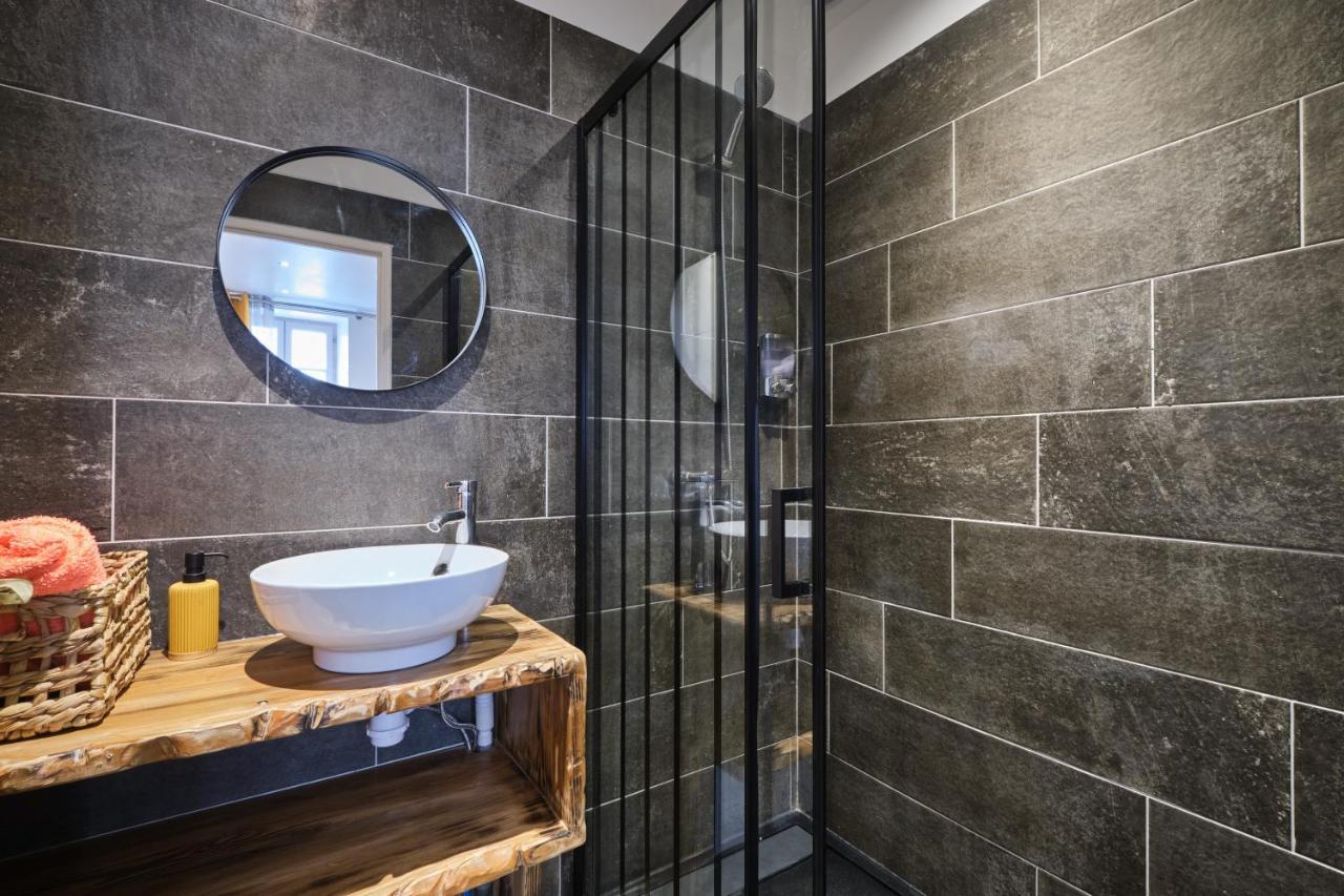 Place Carnot - Studio Tout Equipe Avec Jacuzzi Proche Toutes Commodites قرقشونه المظهر الخارجي الصورة