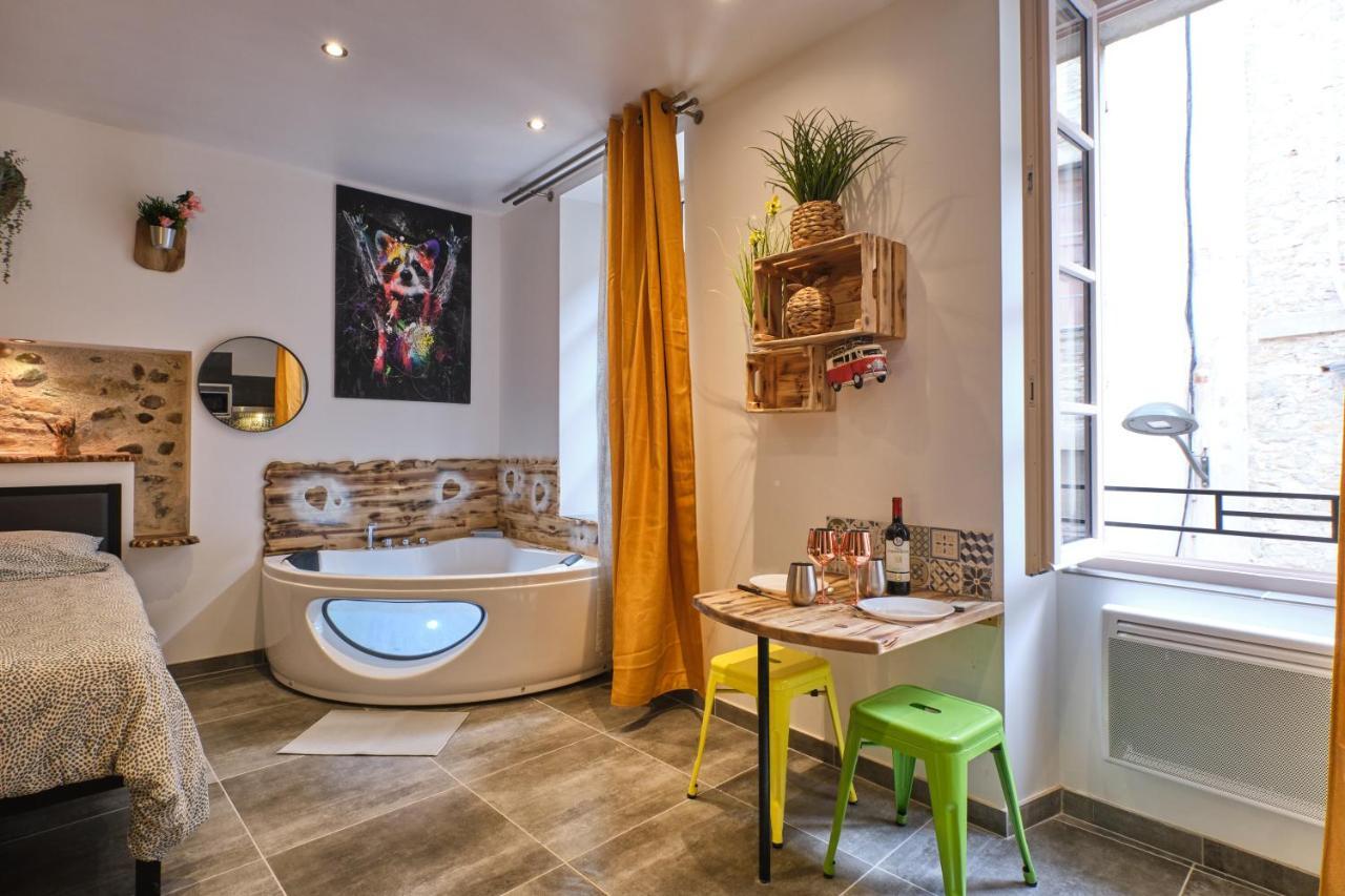 Place Carnot - Studio Tout Equipe Avec Jacuzzi Proche Toutes Commodites قرقشونه المظهر الخارجي الصورة