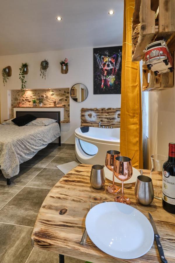 Place Carnot - Studio Tout Equipe Avec Jacuzzi Proche Toutes Commodites قرقشونه المظهر الخارجي الصورة