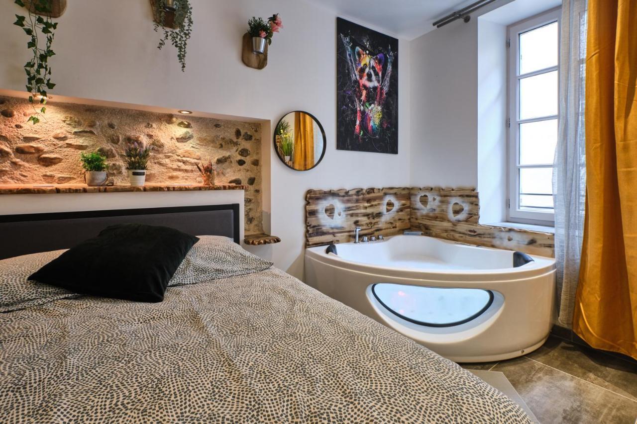 Place Carnot - Studio Tout Equipe Avec Jacuzzi Proche Toutes Commodites قرقشونه المظهر الخارجي الصورة