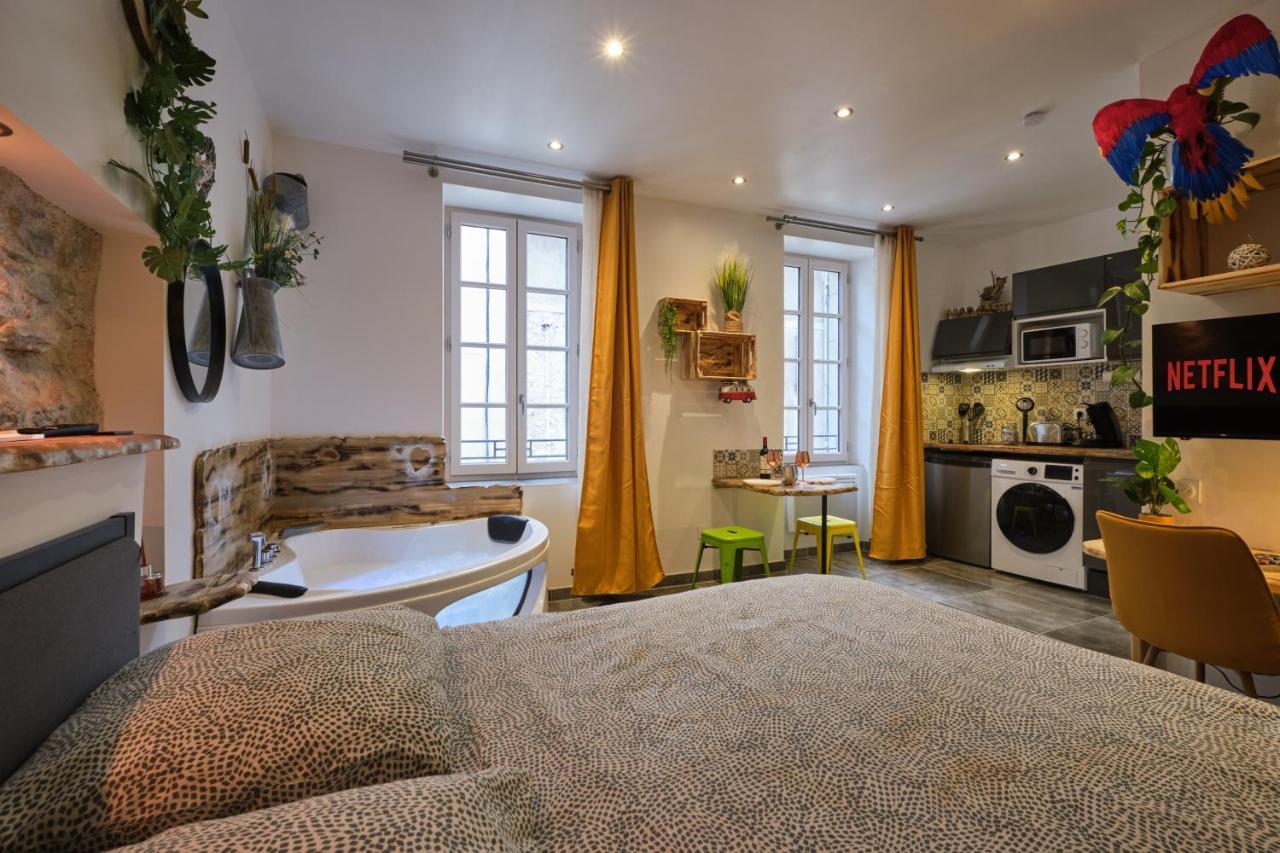 Place Carnot - Studio Tout Equipe Avec Jacuzzi Proche Toutes Commodites قرقشونه المظهر الخارجي الصورة