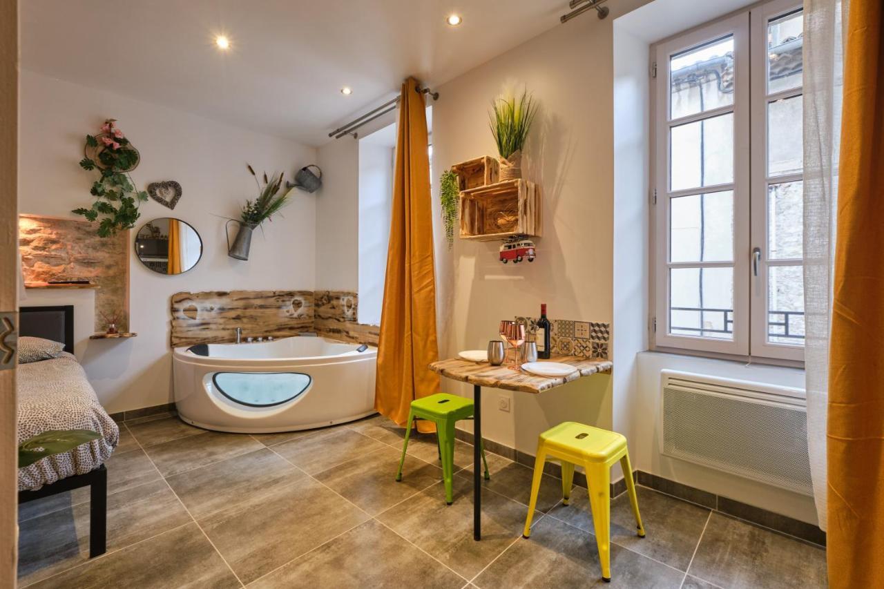 Place Carnot - Studio Tout Equipe Avec Jacuzzi Proche Toutes Commodites قرقشونه المظهر الخارجي الصورة