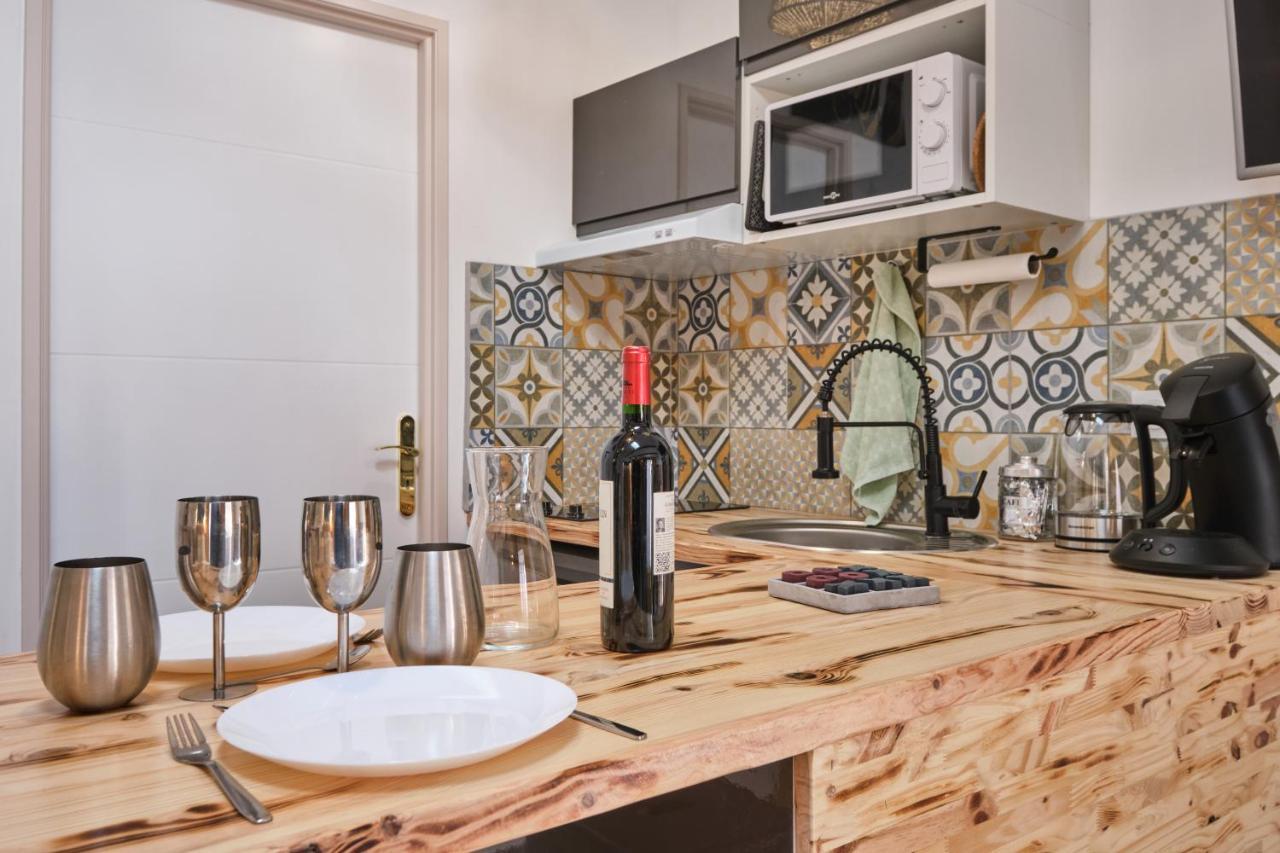 Place Carnot - Studio Tout Equipe Avec Jacuzzi Proche Toutes Commodites قرقشونه المظهر الخارجي الصورة