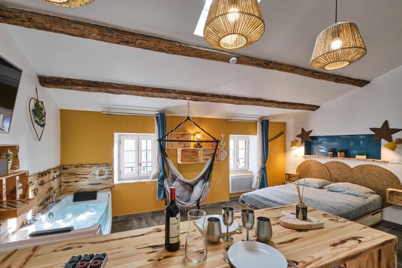 Place Carnot - Studio Tout Equipe Avec Jacuzzi Proche Toutes Commodites قرقشونه المظهر الخارجي الصورة